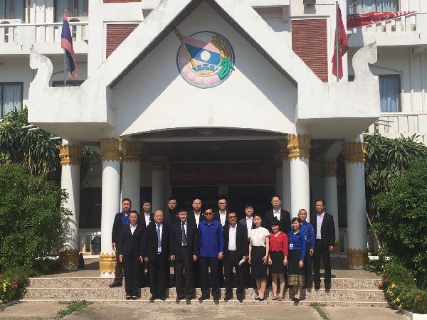 中国青年志愿者第八批(第2批次)援老挝服务队