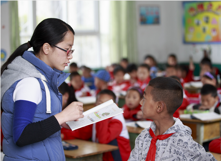 镜头中的最美支教团|精准扶贫